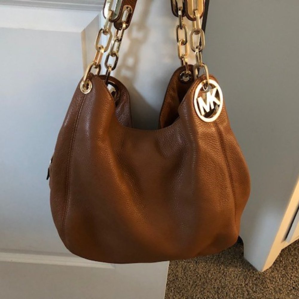 Michael Kors Fulton Tote With gold chain